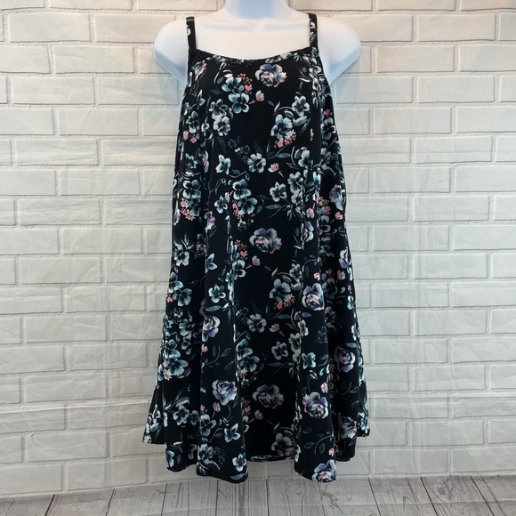 torrid Dresses & Skirts - Torrid Floral Spaghetti Strap Sun Dress, 0